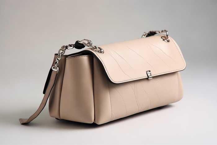 一千块以内的包包牌子 一千块以内的包包牌子有哪些