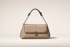 小几千的包包品牌是什么 - 小几千的包包品牌是什么牌子