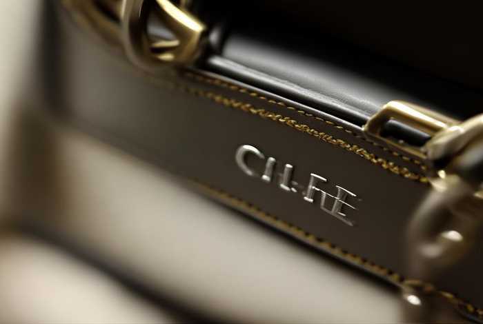 香奈儿包如何查询编码在哪里查询、香奈儿包包编码在哪里看