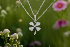 四叶草是什么牌子 四叶草是什么牌子项链