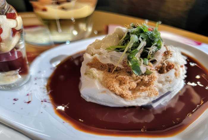 一千多蔻驰是真货吗 一千多的蔻驰包真的假的 一千多蔻驰是真货吗 一千多的蔻驰包真的假的