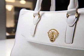 奢侈品原单微商是正品吗（奢侈品原单微商是正品吗知乎）