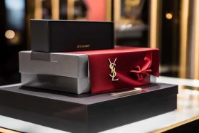 圣罗兰专柜包装盒、圣罗兰专柜礼盒怎么包装