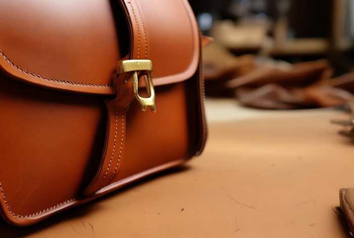 手工做单肩皮包 手工做单肩皮包视频