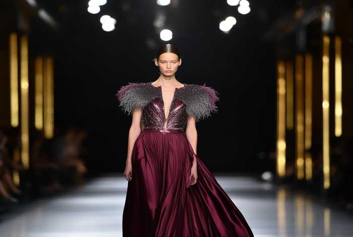 圣罗兰品牌介绍文案；圣罗兰品牌介绍文案范文