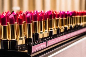 圣罗兰口红价格一览表及图片大全，圣罗兰口红价格一览表及图片大全女士