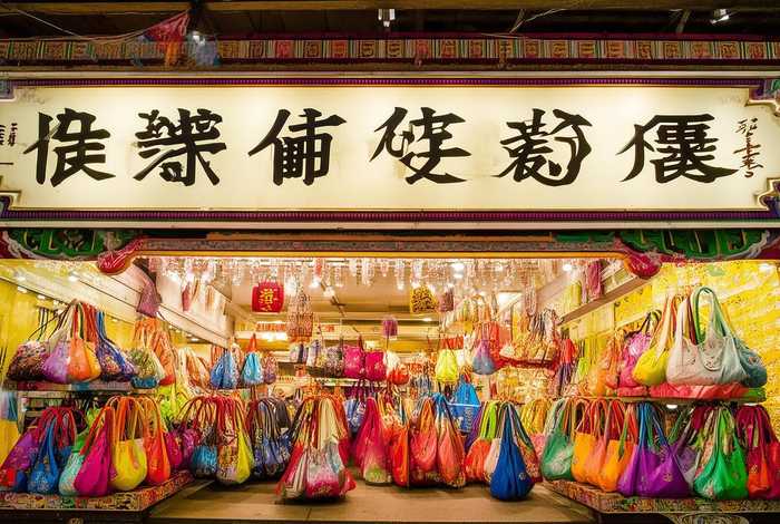 四个字包的牌子，四个字包的牌子叫什么