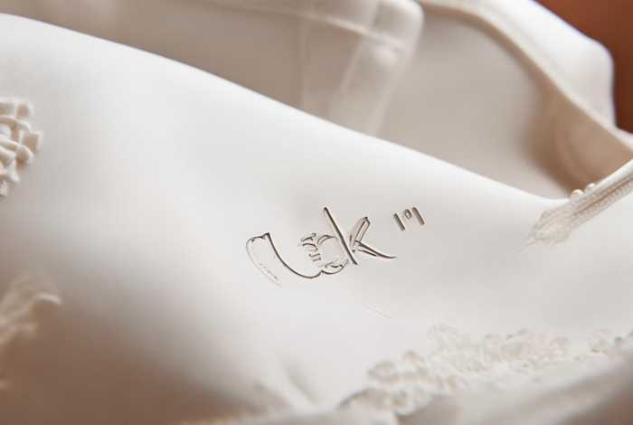 小ck包包和ck内衣一个牌子吗，ck内裤和小ck包是一个牌子吗