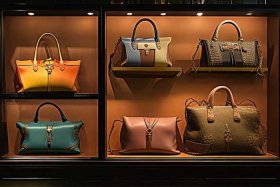 小众牌子包包排行榜最新（小众牌子包包排行榜最新图片）