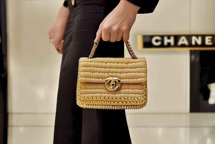 香奈儿金球包方胖子（香奈儿金球包方胖子专柜大号Mini）