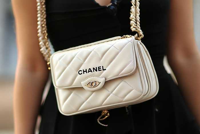 香奈儿迷你小包包斜挎 香奈儿迷你小包包斜挎包多少钱