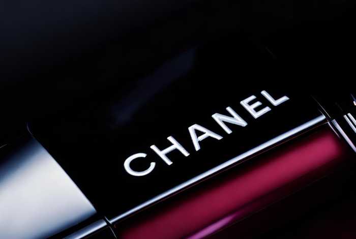 香奈儿唇釉怎么查是不是正品；香奈儿唇釉怎么查是不是正品的