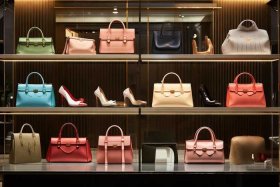 十大轻奢品牌包包鞋；十大轻奢品牌包包鞋有哪些