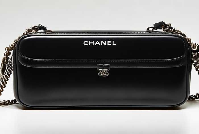 香奈儿官网女包荔枝皮；香奈儿荔枝皮相机包官网价格