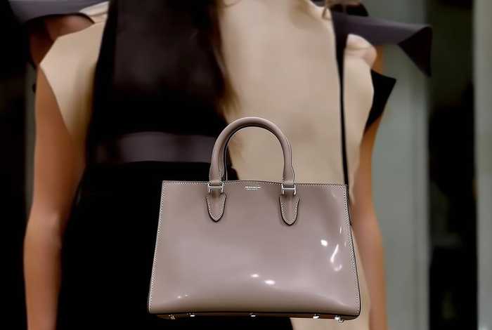 中等档次比较好的女包品牌、中等档次比较好的女包品牌推荐