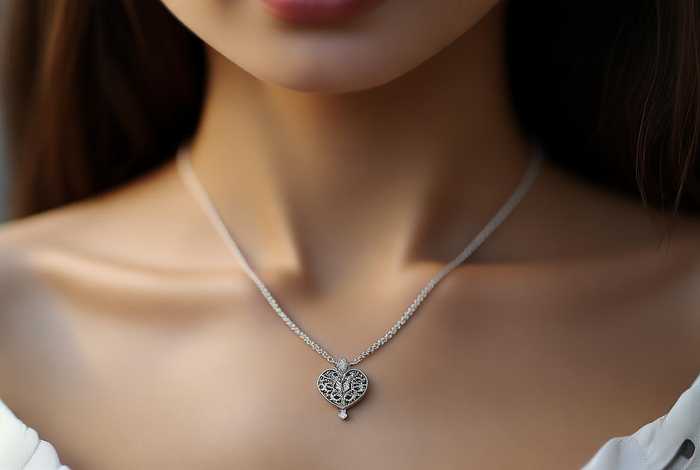 项链品牌推荐1000元左右（项链品牌推荐1000元左右女款）