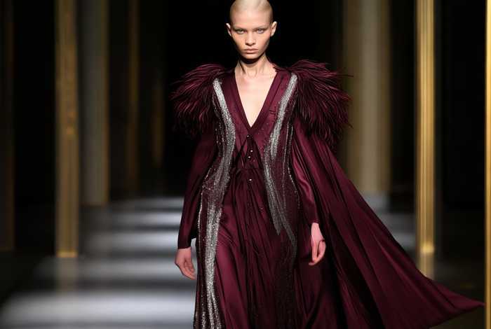 圣罗兰品牌介绍文案；圣罗兰品牌介绍文案范文