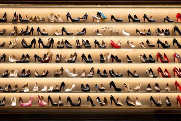 奢侈品鞋子品牌有哪些女鞋（奢侈品女鞋品牌有哪些牌子）