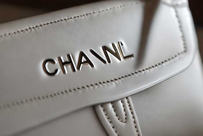 香奈儿官网官方旗舰店包包标记（香奈儿官网官方旗舰店包包标记是正品吗）