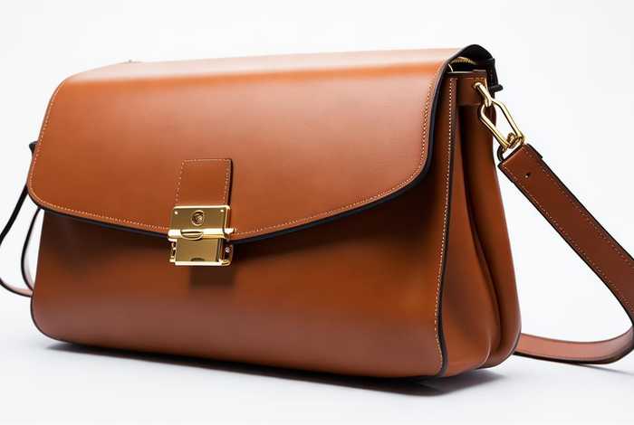 斜挎包50岁至60岁女人的包包；斜挎包50岁至60岁女人的包包五六十岁双肩