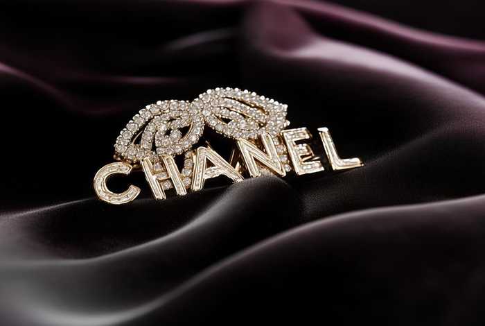 香奈儿官网胸针购买、香奈儿胸针官网可以买吗