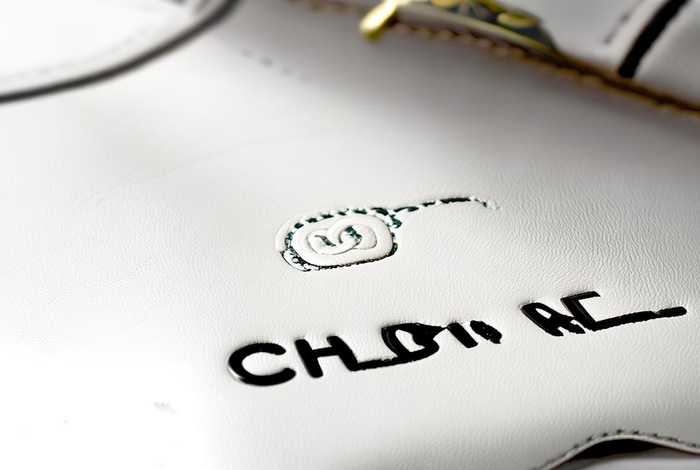 怎么查询香奈儿是不是正品 怎么查询香奈儿是不是正品包