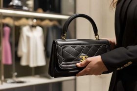 为什么香奈儿这么贵；为什么香奈儿这么贵啊