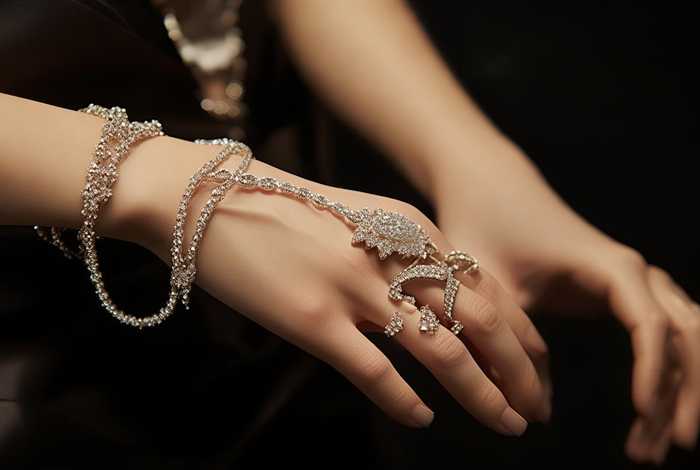 十大奢侈品牌手链推荐(十大奢侈品牌手链推荐女款) 十大奢侈品牌手链推荐(十大奢侈品牌手链推荐女款)