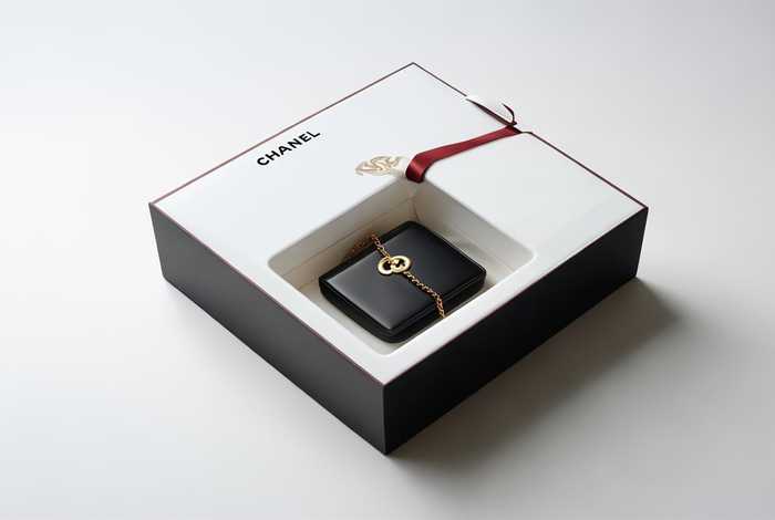 香奈儿包包的包装特点是什么 香奈儿包包的包装特点是什么意思