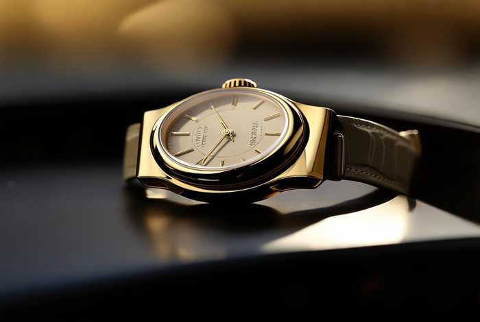 香奈儿小金球官网价格查询，香奈儿小金球woc官网价格