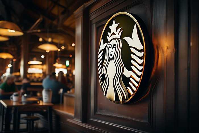 星巴克品牌定位，星巴克品牌定位在前还是品牌标识在前