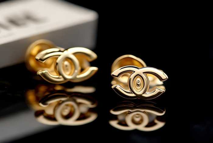 香奈儿耳钉经典款双c黄金款、香奈儿经典双c耳钉专柜价格