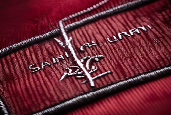 圣罗兰衣服领标 圣罗兰衣服领标图片