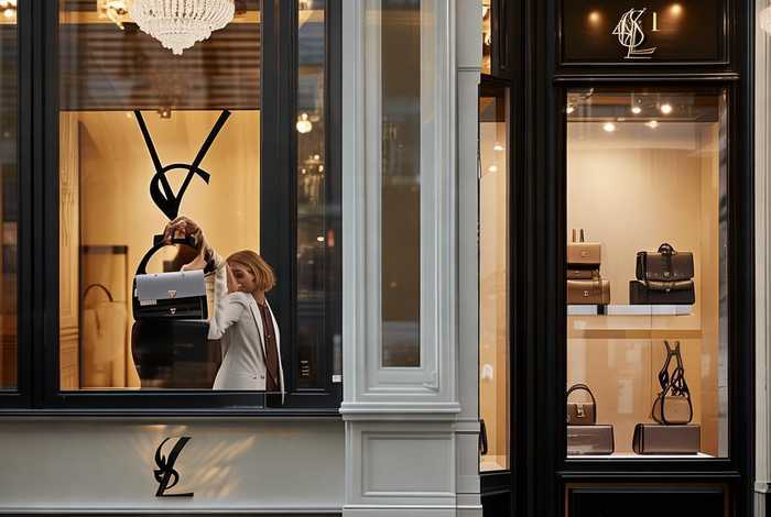 圣罗兰在哪个地方买才是正品；圣罗兰在哪个地方买才是正品的