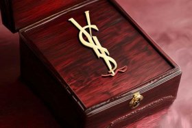 圣罗兰口红放糖盒 圣罗兰口红放糖盒能放多久