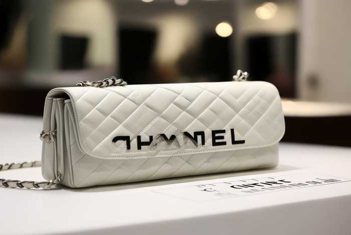 香奈儿19包官方价格；香奈儿19包官方价格多少