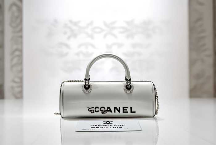 香奈儿手袋中国官网是正品吗，香奈儿手袋中国官网是正品吗多少钱