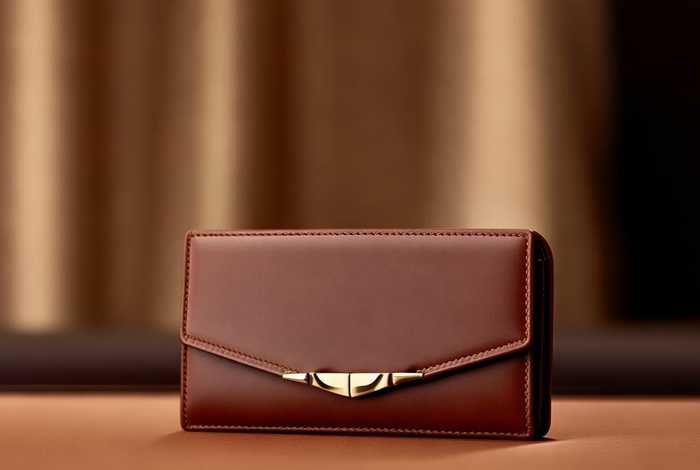 送男朋友的礼物1000元奢侈品左右；送男朋友的礼物1000元奢侈品左右都要买吗