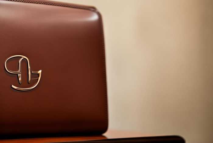 世界知名品牌皮具标志（世界知名品牌皮具标志图片）