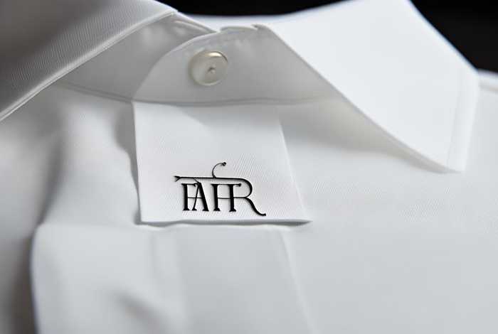 十大奢侈品排名服装男装logo（十大奢侈品排名服装男装短袖）