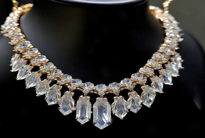 珠宝奢侈品牌十大排行榜、珠宝奢侈品牌十大排行榜水晶项链