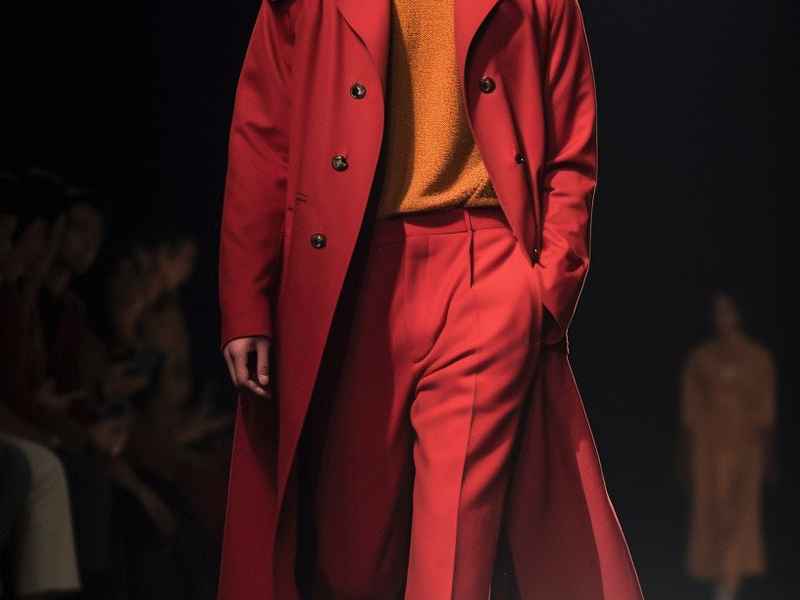 华伦天奴男装(华伦天奴男装价格图片) 华伦天奴男装(华伦天奴男装价格图片)
