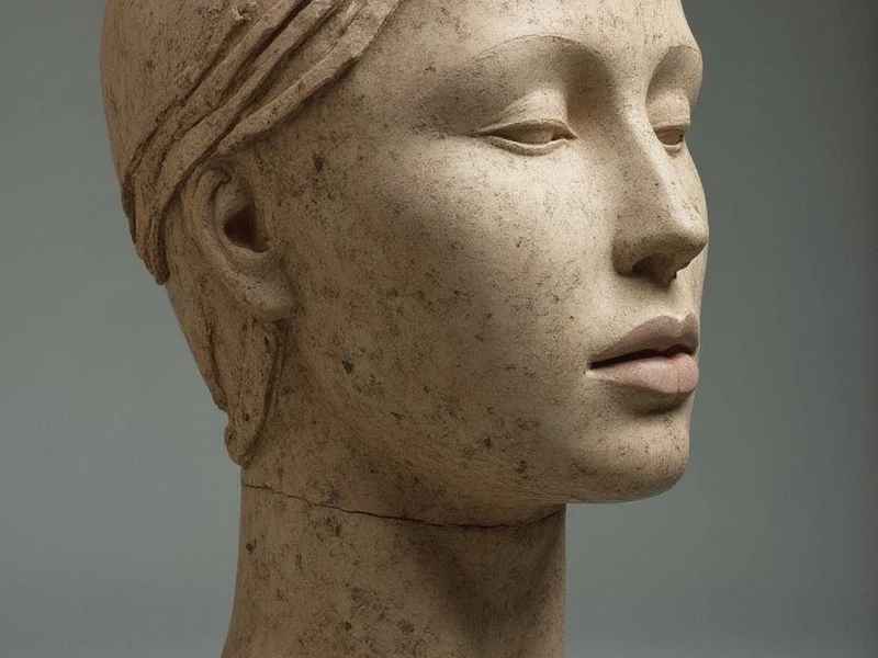一个女人头像的衣服是什么牌子、一个女人头像的衣服是什么牌子的 一个女人头像的衣服是什么牌子、一个女人头像的衣服是什么牌子的