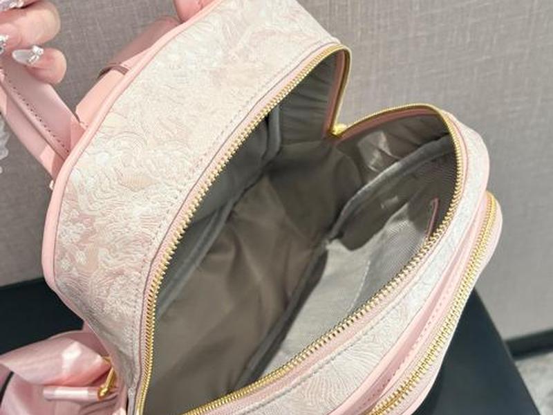 18岁女生背什么包包、18岁女生背什么包包好看 18岁女生背什么包包、18岁女生背什么包包好看