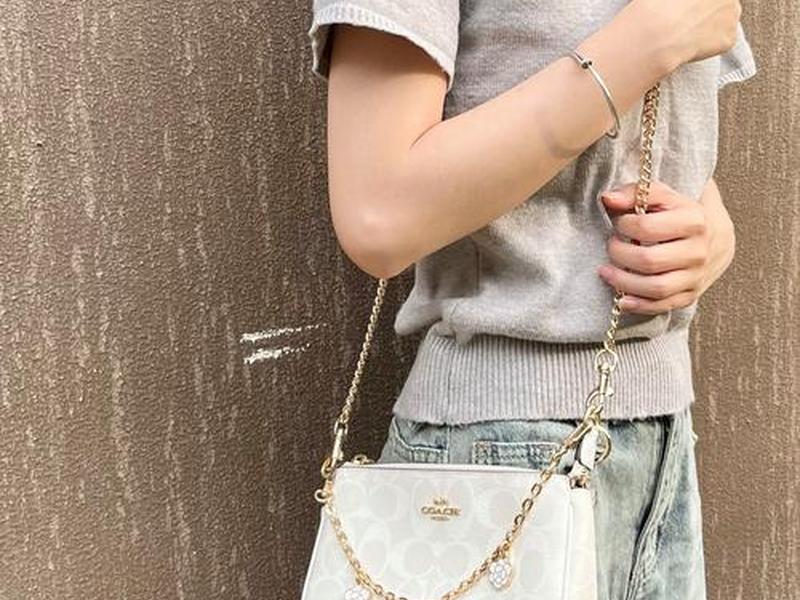 18岁女孩高档包包品牌;18岁女孩适合背什么品牌的包 18岁女孩高档包包品牌;18岁女孩适合背什么品牌的包