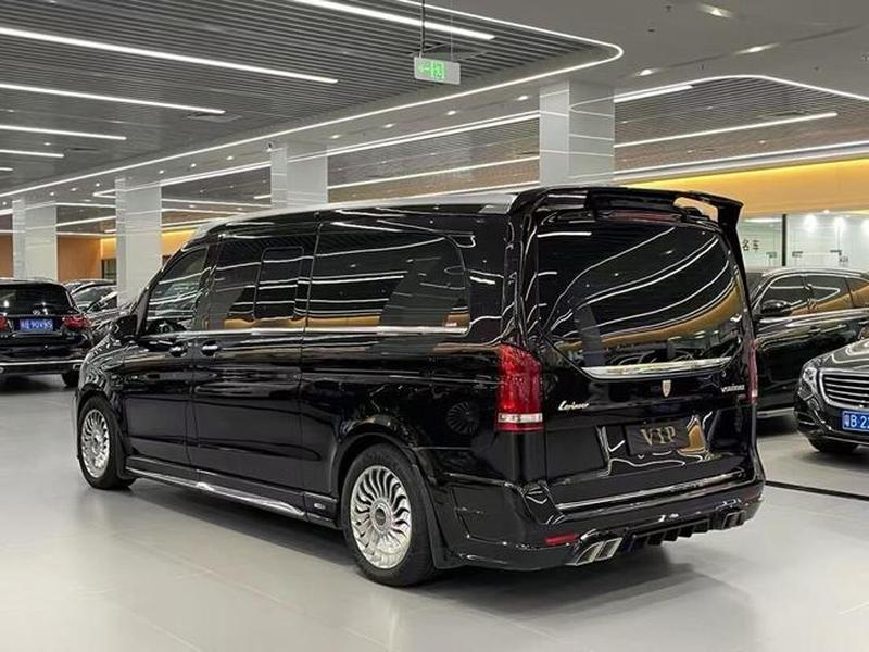 200万的包什么样，200万的是什么车