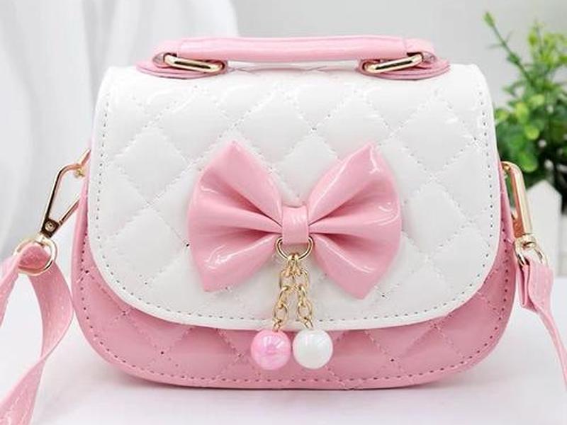 12岁女孩包包里必备物品 12岁女孩包包里必备物品有哪些 12岁女孩包包里必备物品 12岁女孩包包里必备物品有哪些