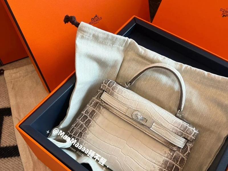 amq包包是什么品牌旗下的;ams包包是什么品牌 amq包包是什么品牌旗下的;ams包包是什么品牌