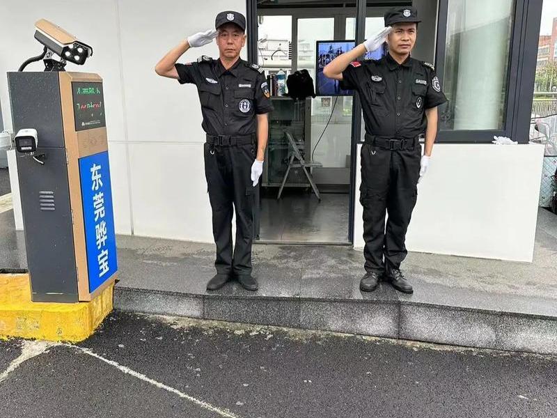 30多岁保安能长干吗 - 30多岁干保安好吗