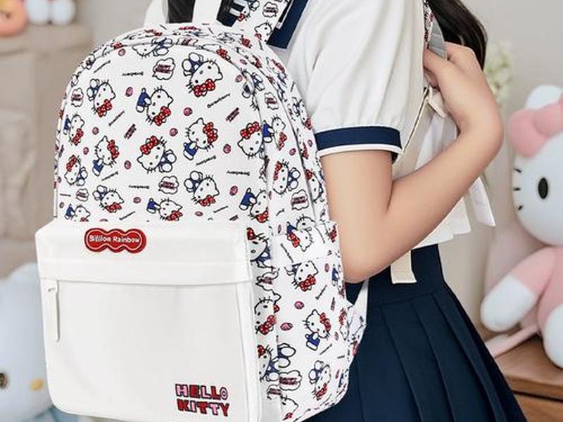 18岁送包包小众品牌 18岁年轻女孩喜欢什么品牌的书包 18岁送包包小众品牌 18岁年轻女孩喜欢什么品牌的书包